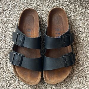 2 strap Birkenstocks